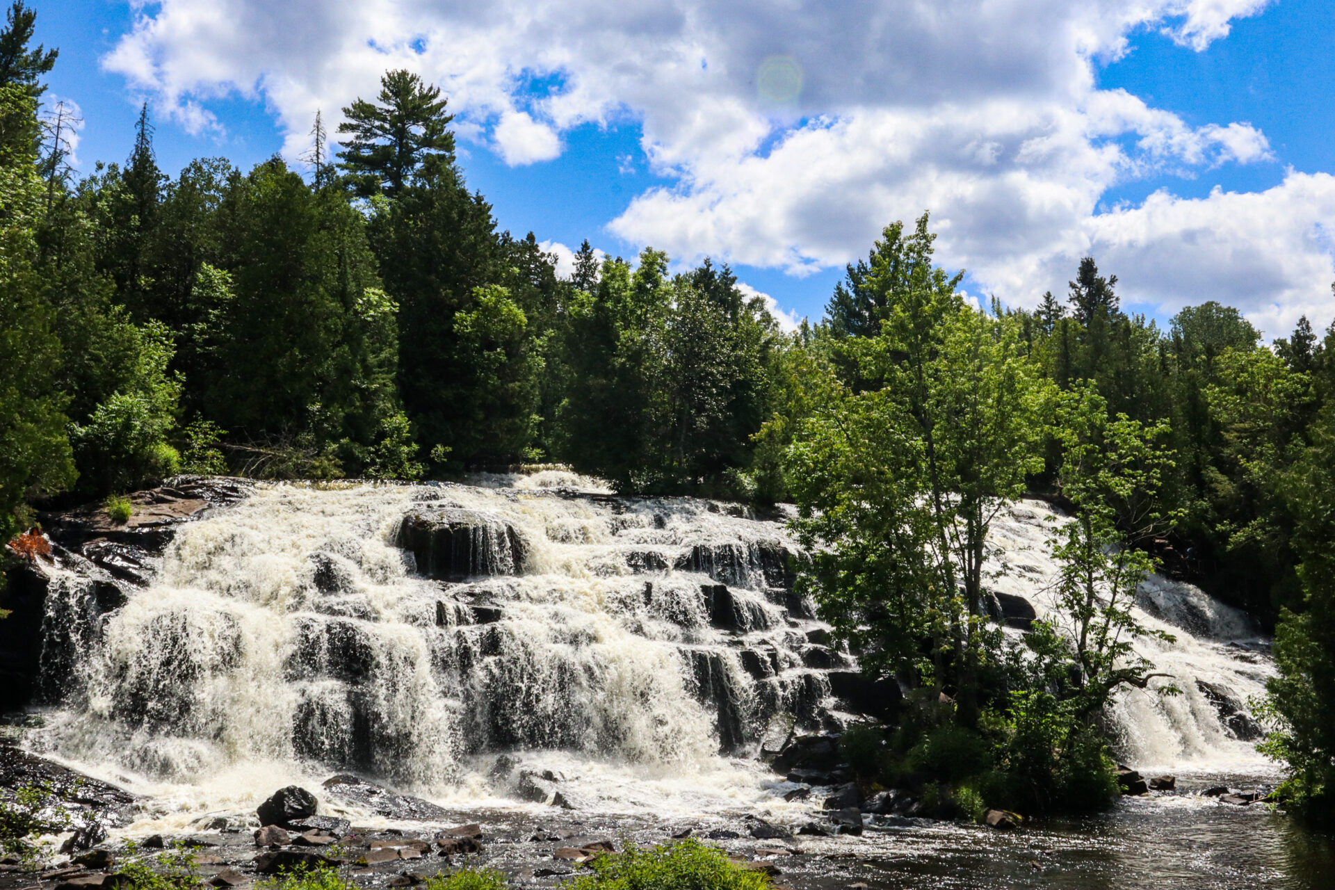 Waterfalls in Upper Peninsula of Michigan: Epic 2-Day Itinerary